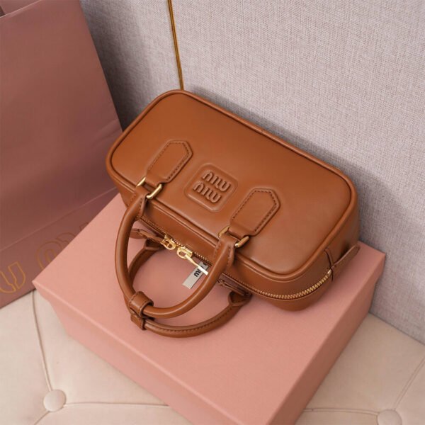 MIUMIU Medium Arcadie Leather Bag(HIGH-END GRADE) - Image 7