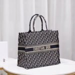 LARGE DIOR BOOK TOTE - Image 7