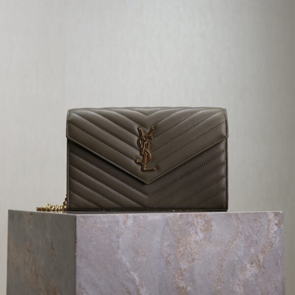YSL cassandre chain wallet in lambskin - Image 3