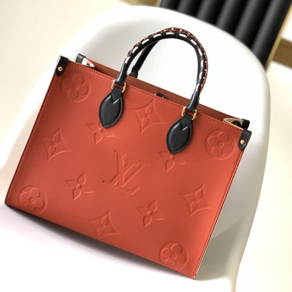 Louis Vuitton ONTHEGO MM - Image 3