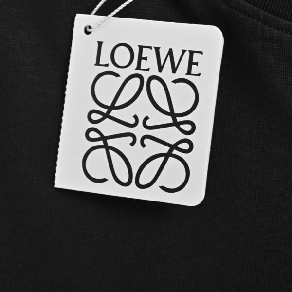 Loewee t-shirt - Image 7