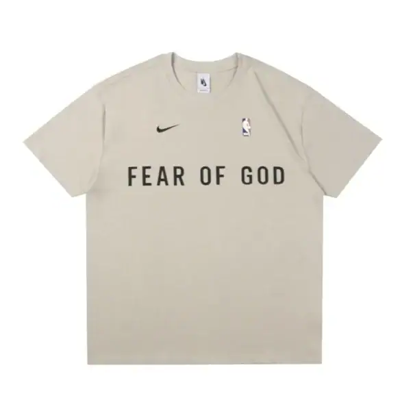 T-shirt Essentials - Image 3