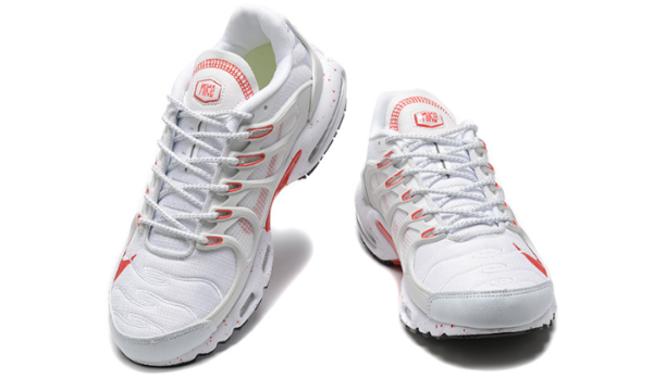 White Red TS - Image 4