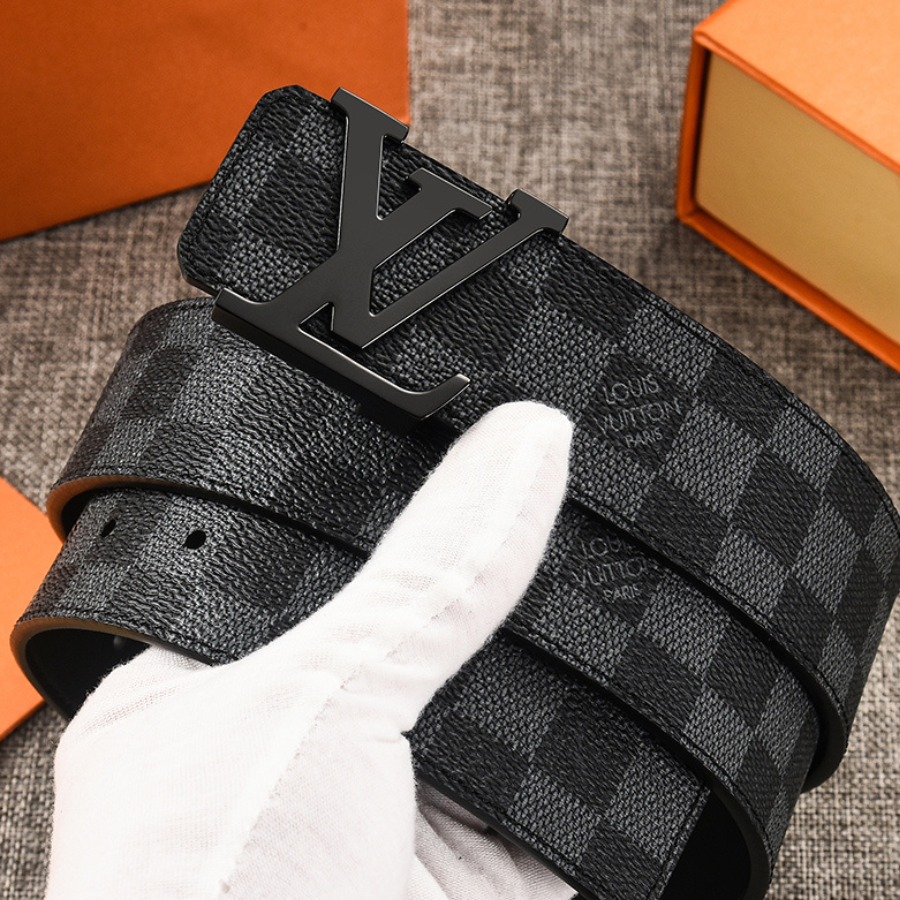 45e98cba154a3d4d9bdc57662308a058.png Top Rated LV Belt - Image 1