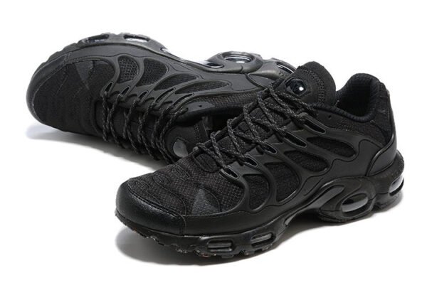 Black TS - Image 3