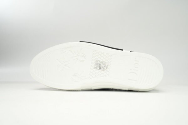 B23 - Image 7