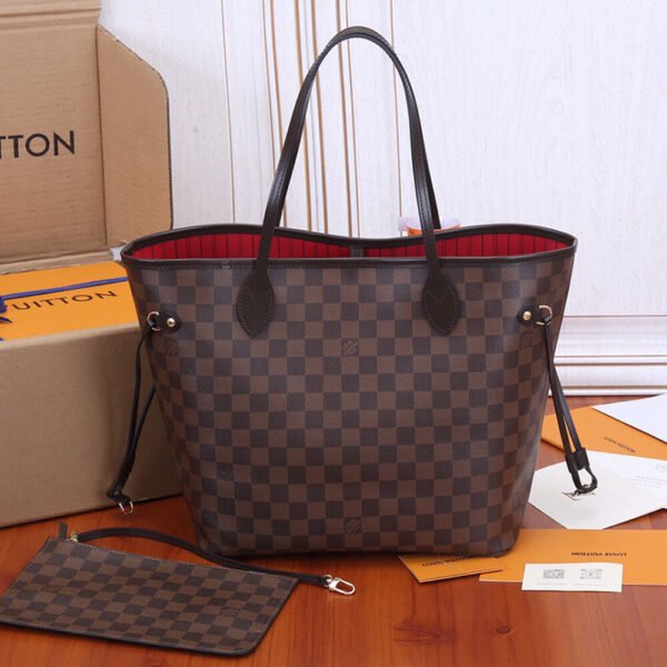LV Neverfull MM Tote - Image 4