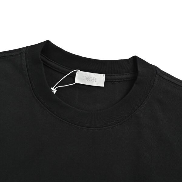 High Quality Dior T-shirt - Image 7