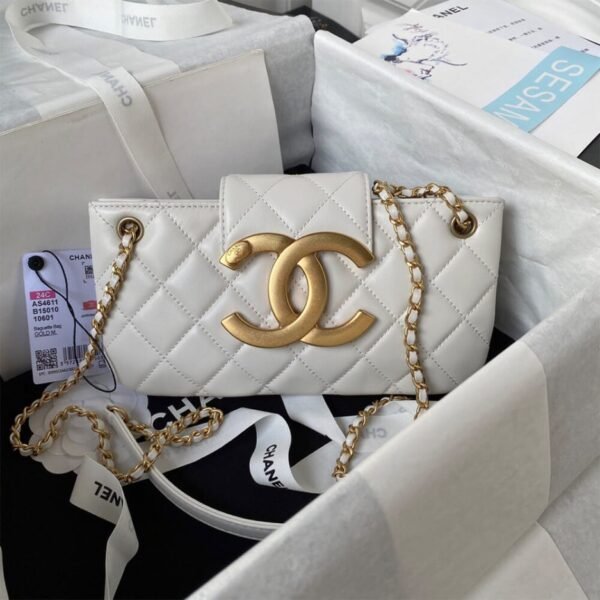 CHANEL BAGUETTE BAG - Image 3