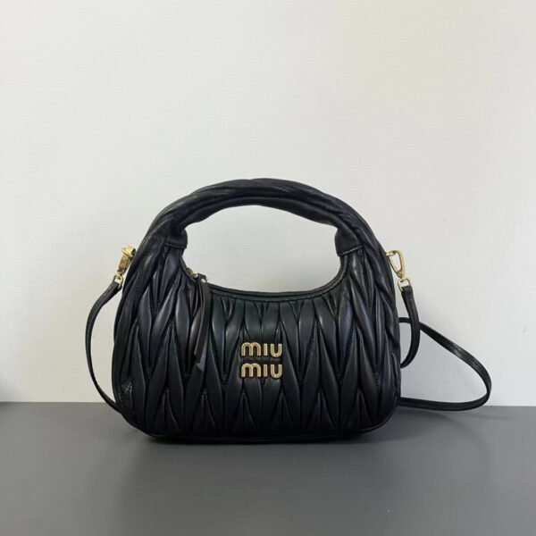 Wander Matelassé Nappa Hobo Underarm Bag - Image 3