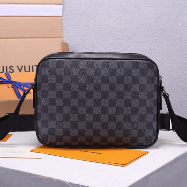 LV Trocadero Messenger Bag - Image 5