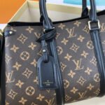 Louis Vuitton SOUFFLOT MM - Image 9