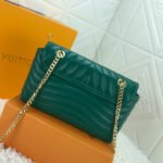 LV NEW WAVE CHAIN BAG - Image 5
