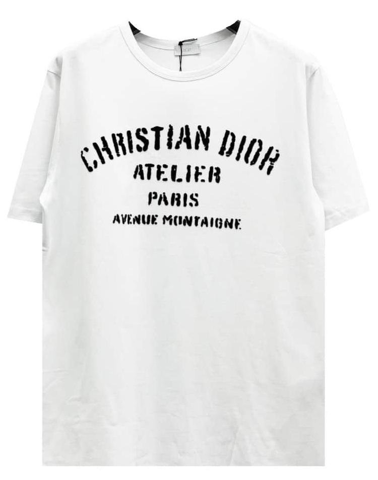 51878cfa966bc5efe90f0cf3552841bd.jpeg High Quality Dior T-shirt - Image 1