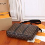 LV Porte-Documents Voyage PM - Image 4