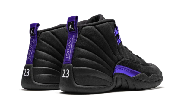⁦حذاء Air Jordan Retro Black Dark Concord⁩ - الصورة ⁦4⁩