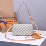 LV Pochette Accessoires - Image 3