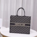 LARGE DIOR BOOK TOTE - Image 6