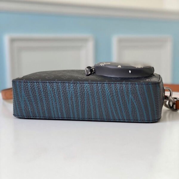 Louis Vuitton VOLGA ON STRAP - Image 6