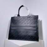 LARGE DIOR BOOK TOTE - Image 9