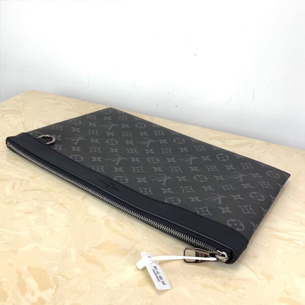 LV Discovery Pochette - Image 5