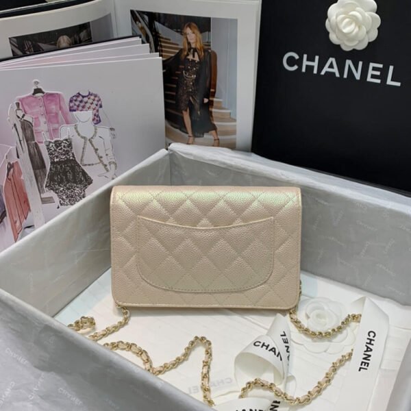 CHANEL Wallet On Chain - Image 4