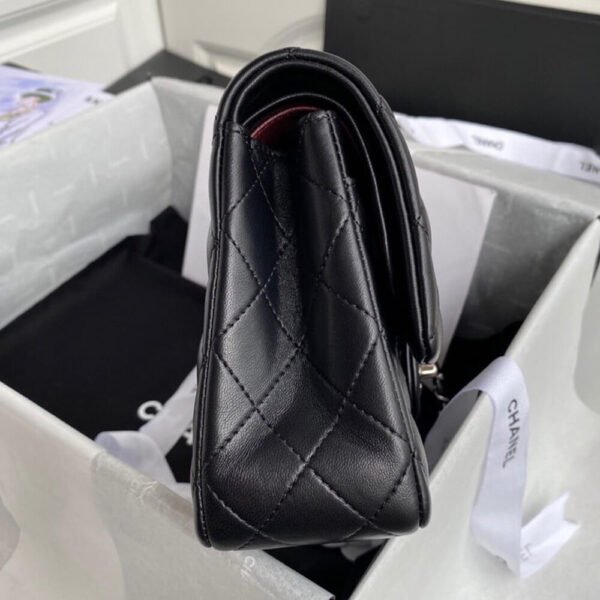 CHANEL CLASSIC HANDBAG - Image 5