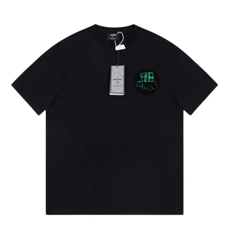5d59991eb623eb4973f3a332ce93646c.webp Best Balenciaga T-shirt - Image 1