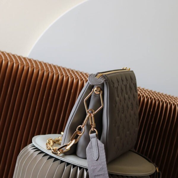 LV Coussin PM(HIGH-END GRADE) - Image 4