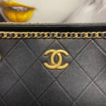 CHANEL SHOPPING BAG - Image 10
