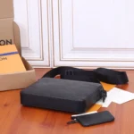 LV Duo Messenger - Image 8