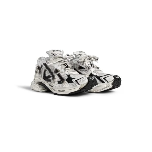 RUNNER - Image 3