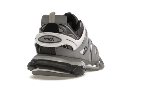 TRACK - Image 4