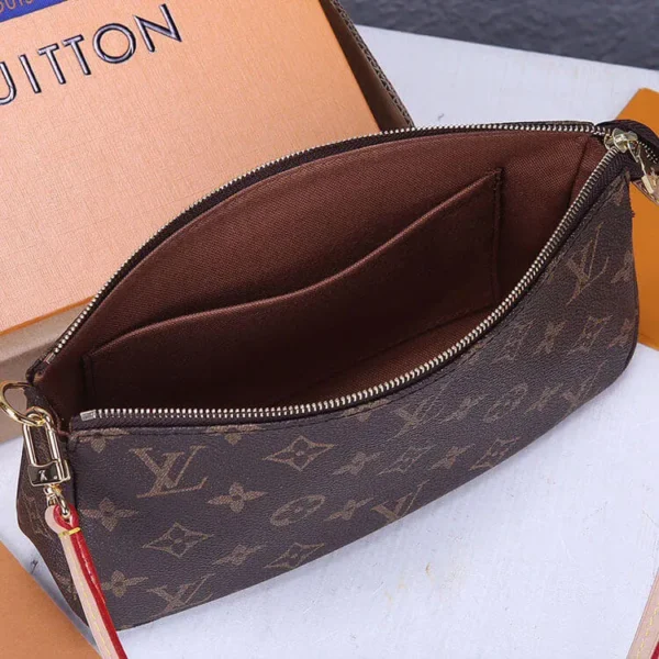 LV Pochette Accessoires - Image 7