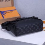 LV Messenger PM Voyager Bag - Image 6