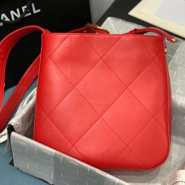CHANEL HOBO HANDBAG - Image 5