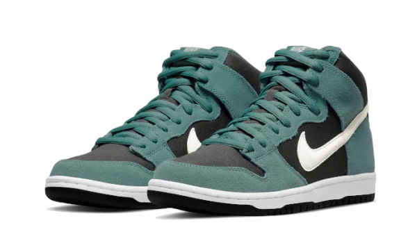 Nike SB Green Suede - Image 3