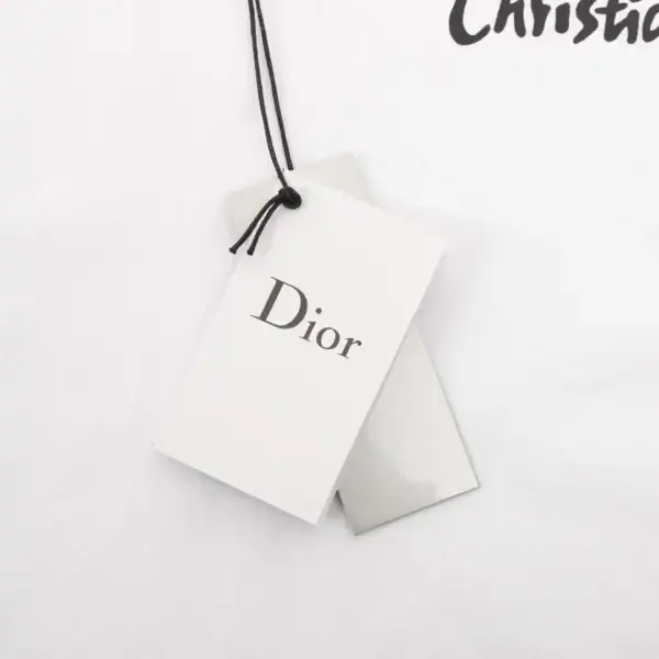 High Quality Dior T-shirt - Image 6