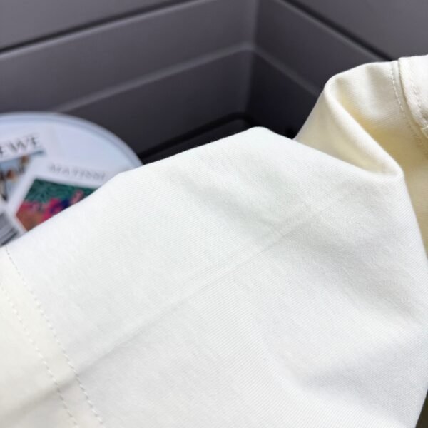 Best Gucci t-shirt - Image 7