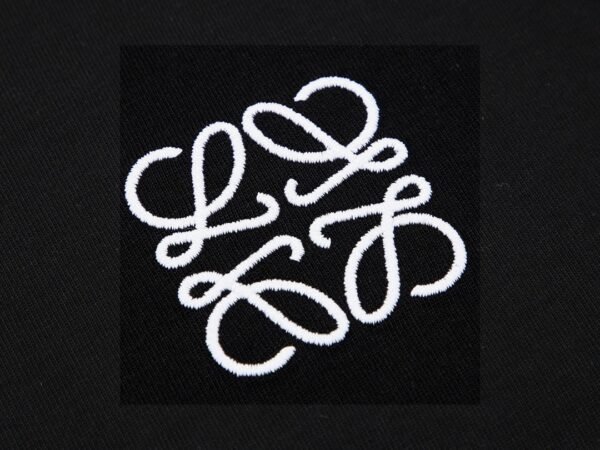 Loewee t-shirt - Image 7
