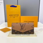 Louis Vuitton Sarah Wallet - Image 3