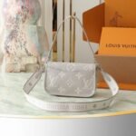 LV DIANE GLOVES - Image 5