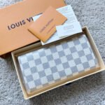 Louis Vuitton Emilie Wallet - Image 4
