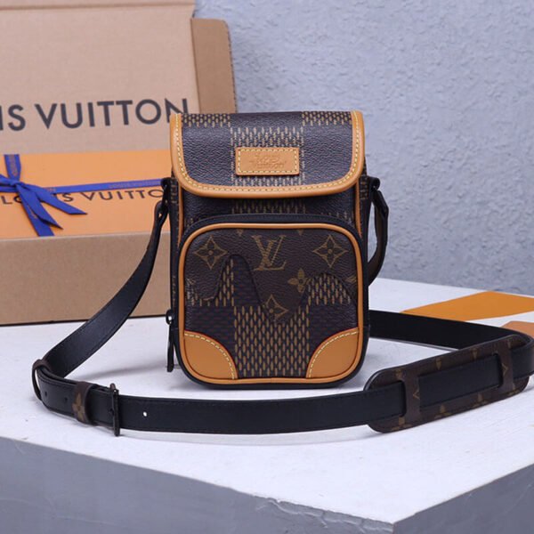 Nano Amazone Messenger Bag - Image 3