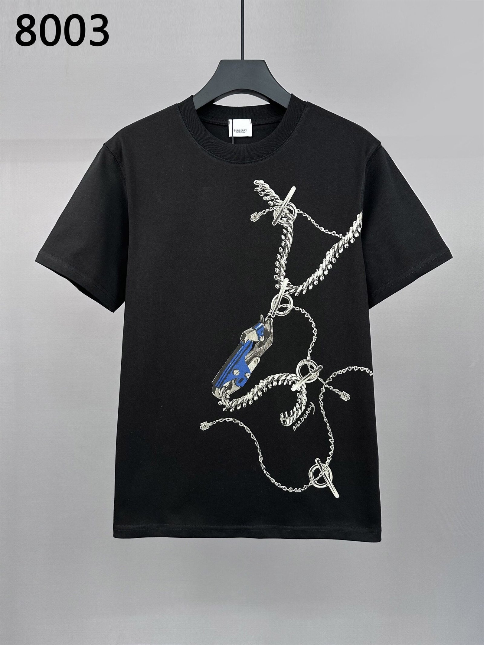 6a1b96f519f6b4aa73708b39e3085023.jpeg T-Shirts Burberry - Image 1