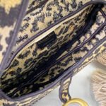 Dior SADDLE BAG - Image 9