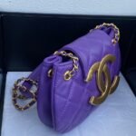 CHANEL SMALL MESSANGER BAG - Image 8