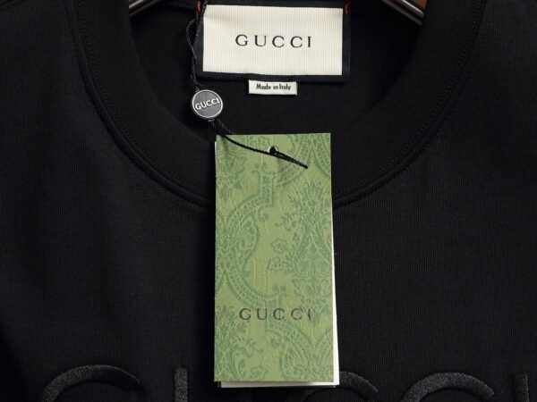 Gucci Cities Logo Embroidered Black Cotton Crew Neck T-Shirt - Image 7