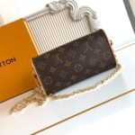 LV Pochette Camille - Image 5