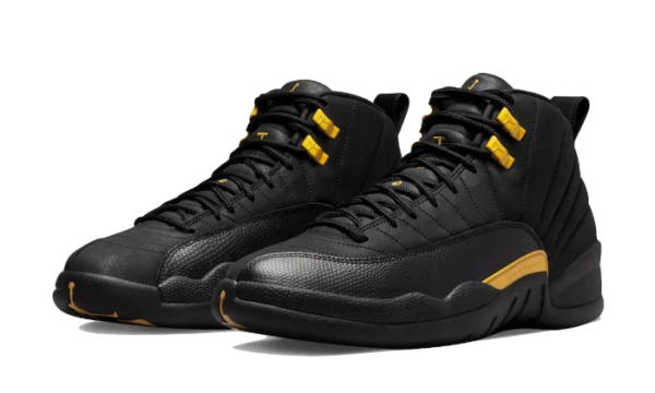 ⁦حذاء Air Jordan Retro Black Taxi⁩ - الصورة ⁦3⁩